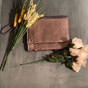 🏠Neiman Marcus Faux Snake 🐍 skin clutch.